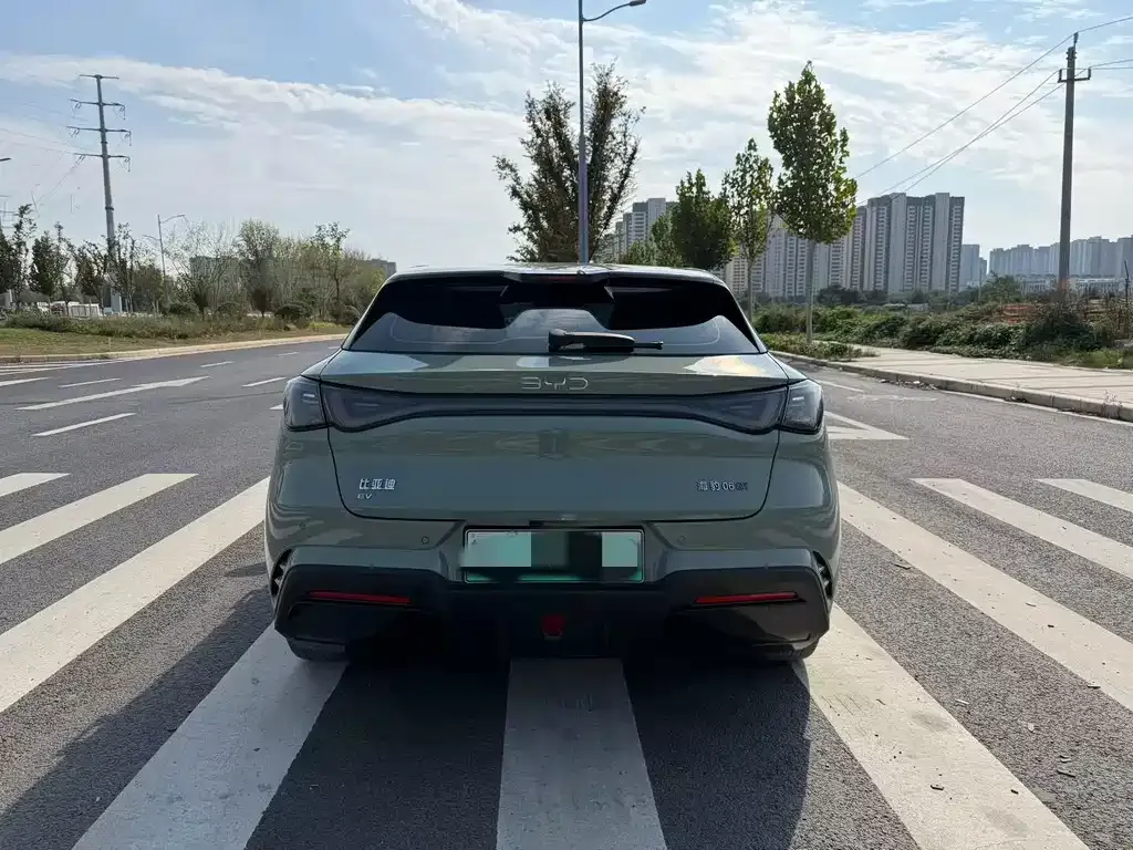BYD Seal 06GT — фото 6