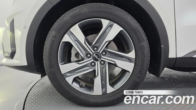 Kia Sorento — фото 6