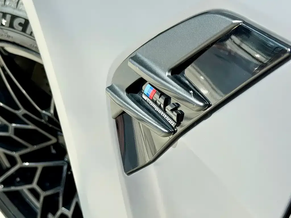 BMW M4 — фото 5