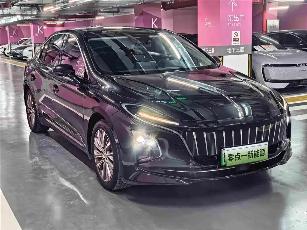 Hongqi E-QM5 — фото 9