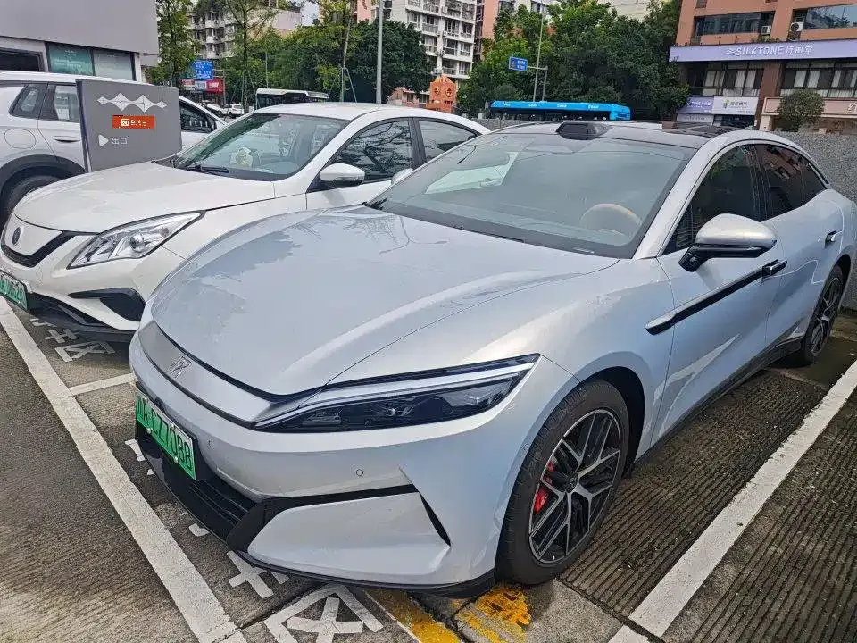 BYD Han L — фото 1