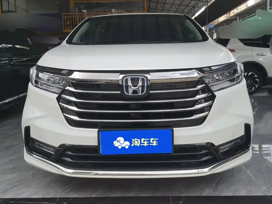Honda Odyssey — фото 10