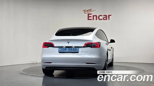 Tesla Model 3 — фото 6