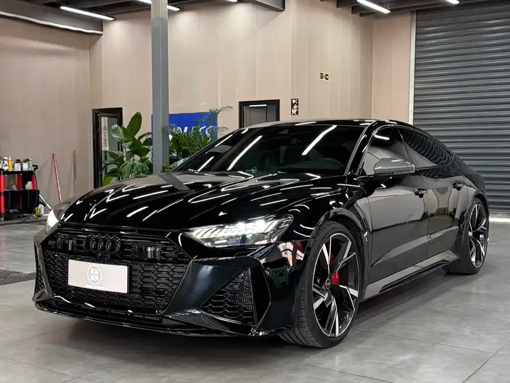 Audi RS 7 — фото 1