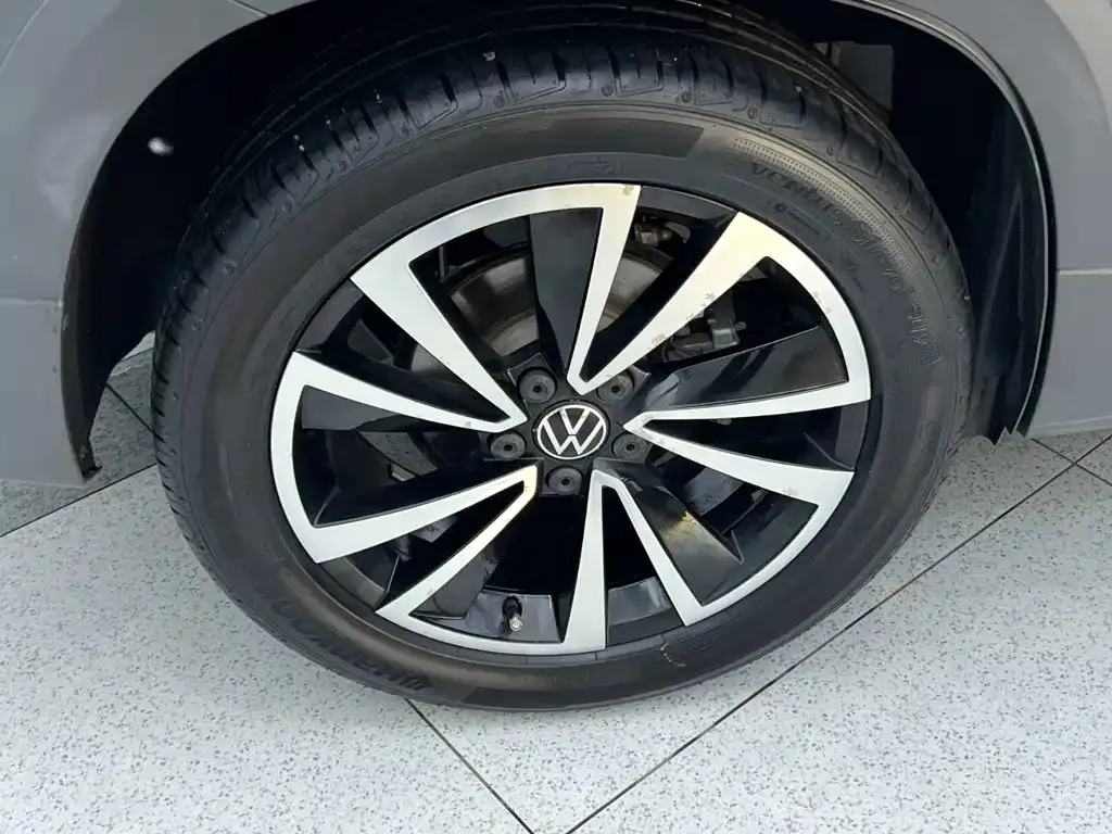 Volkswagen Tharu — фото 4