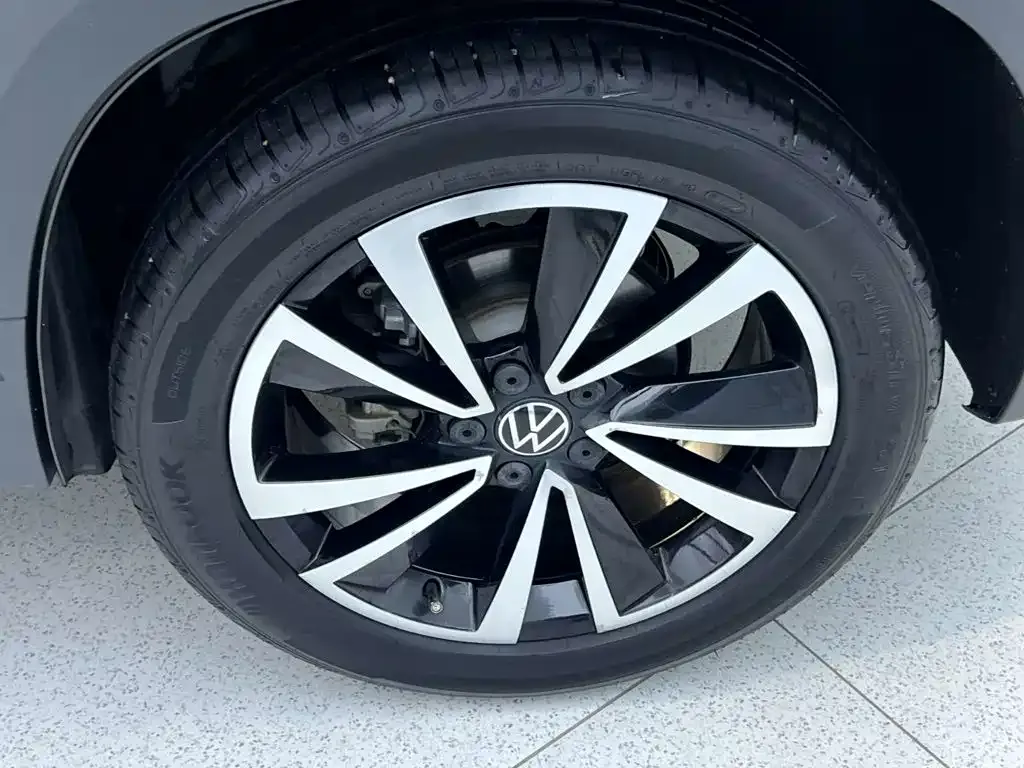 Volkswagen Tharu — фото 5