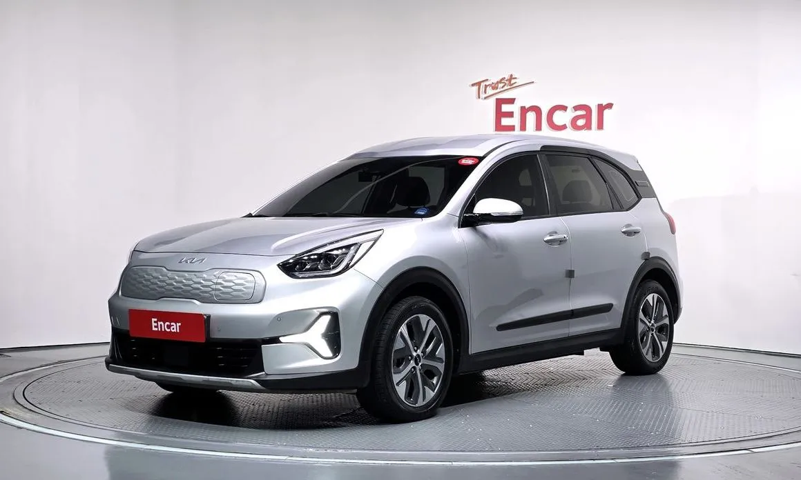 Kia Niro — фото 1