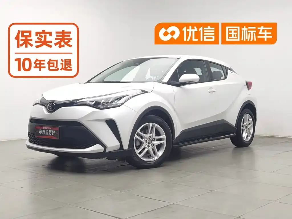 Toyota C-HR — фото 1