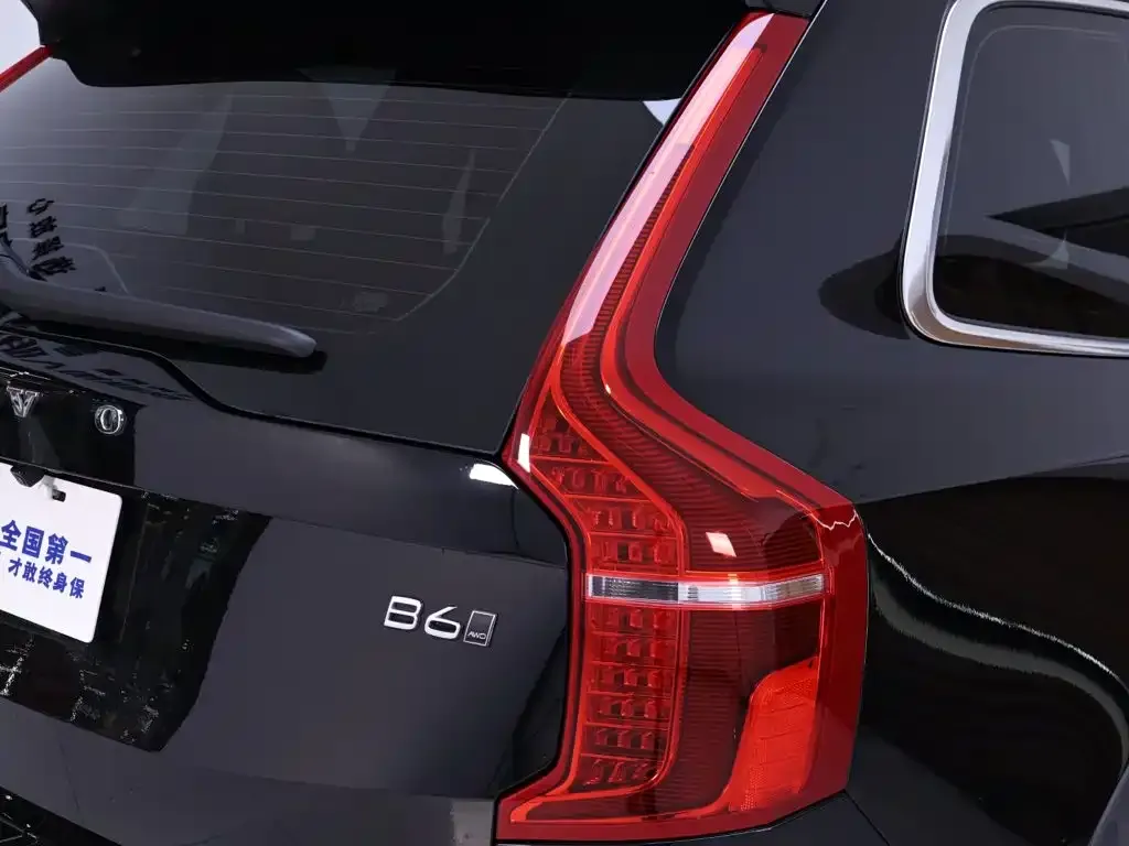 Volvo XC90 — фото 2