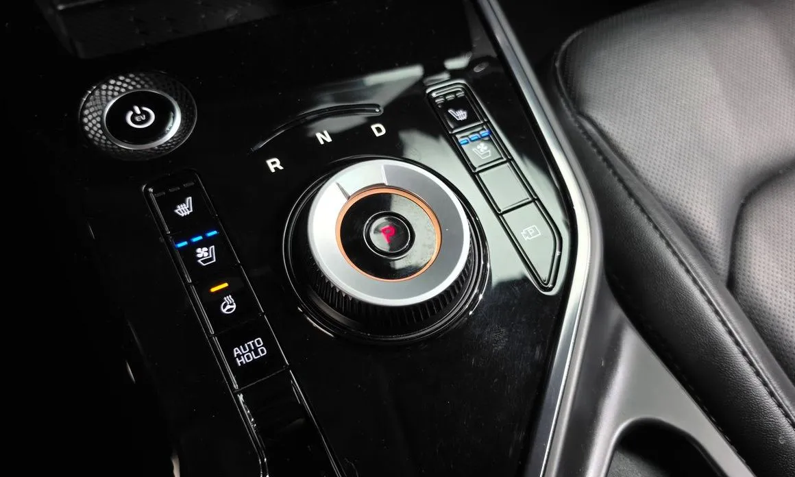 Kia Niro — фото 9