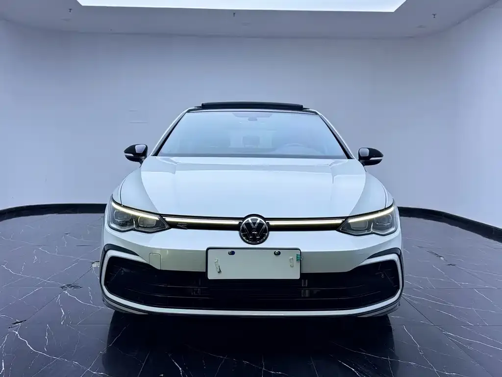 Volkswagen Golf — фото 6