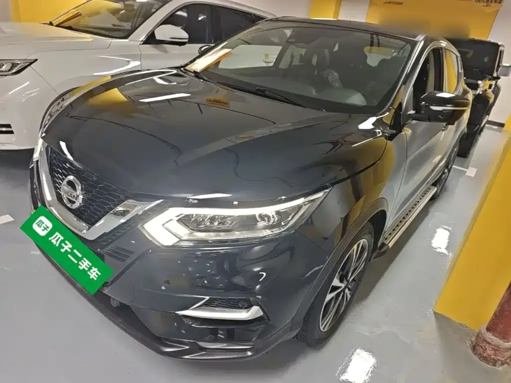 Nissan Qashqai — фото 1
