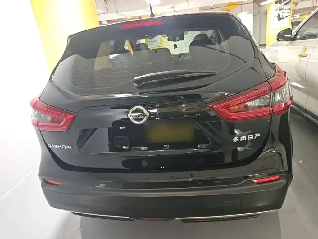Nissan Qashqai — фото 10