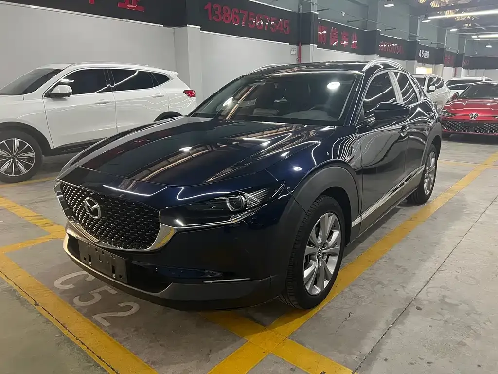 Mazda CX-30 — фото 1