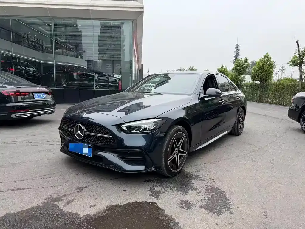 Mercedes-Benz C-Class — фото 1