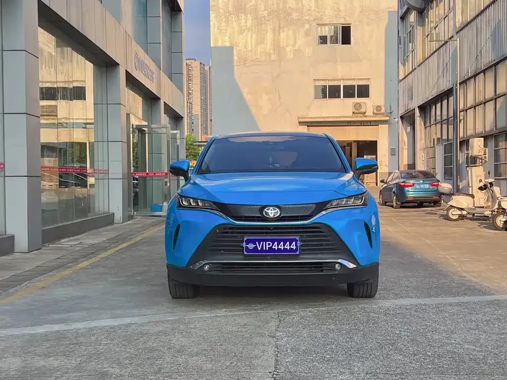 Toyota Harrier — фото 4