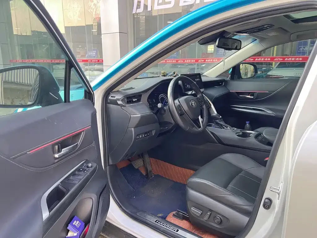 Toyota Harrier — фото 7