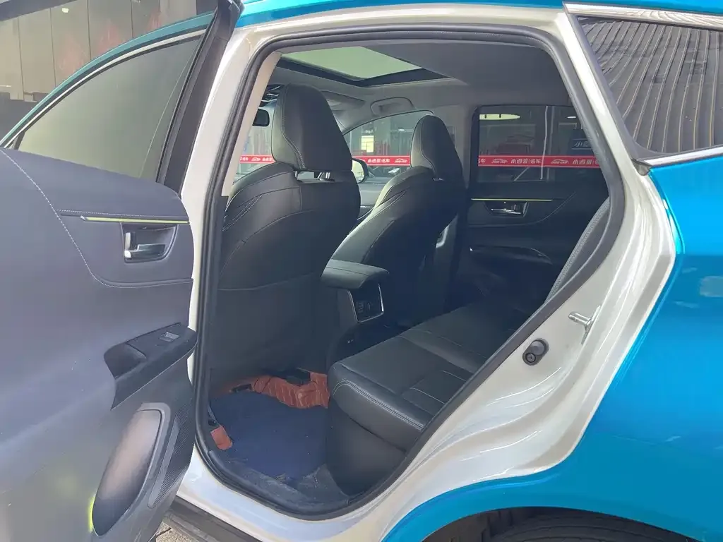 Toyota Harrier — фото 5