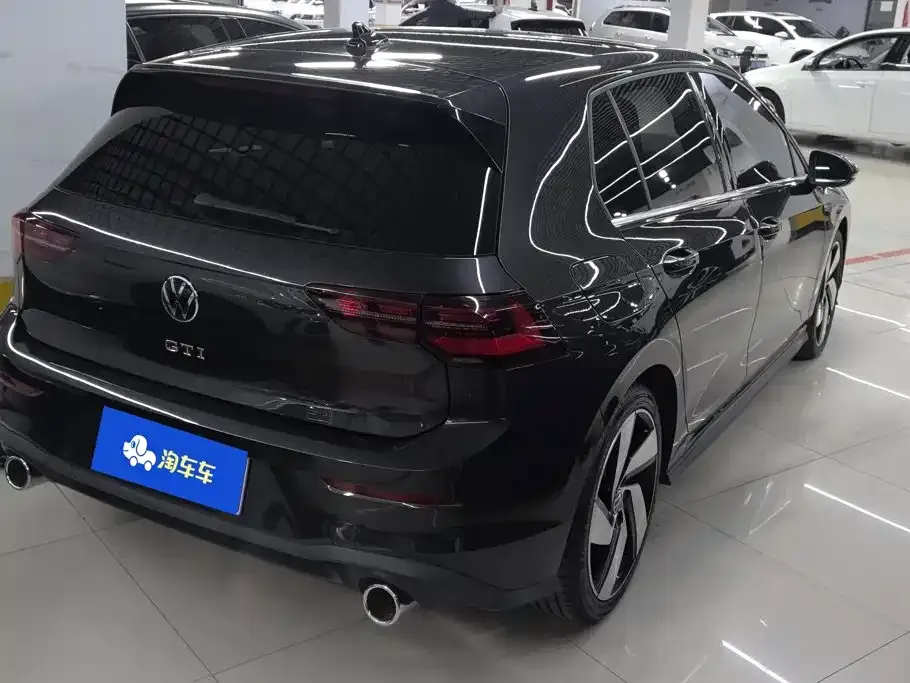 Volkswagen Golf GTI — фото 6