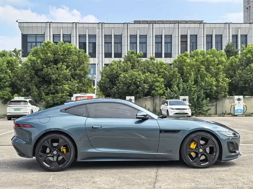 Jaguar F-TYPE — фото 4
