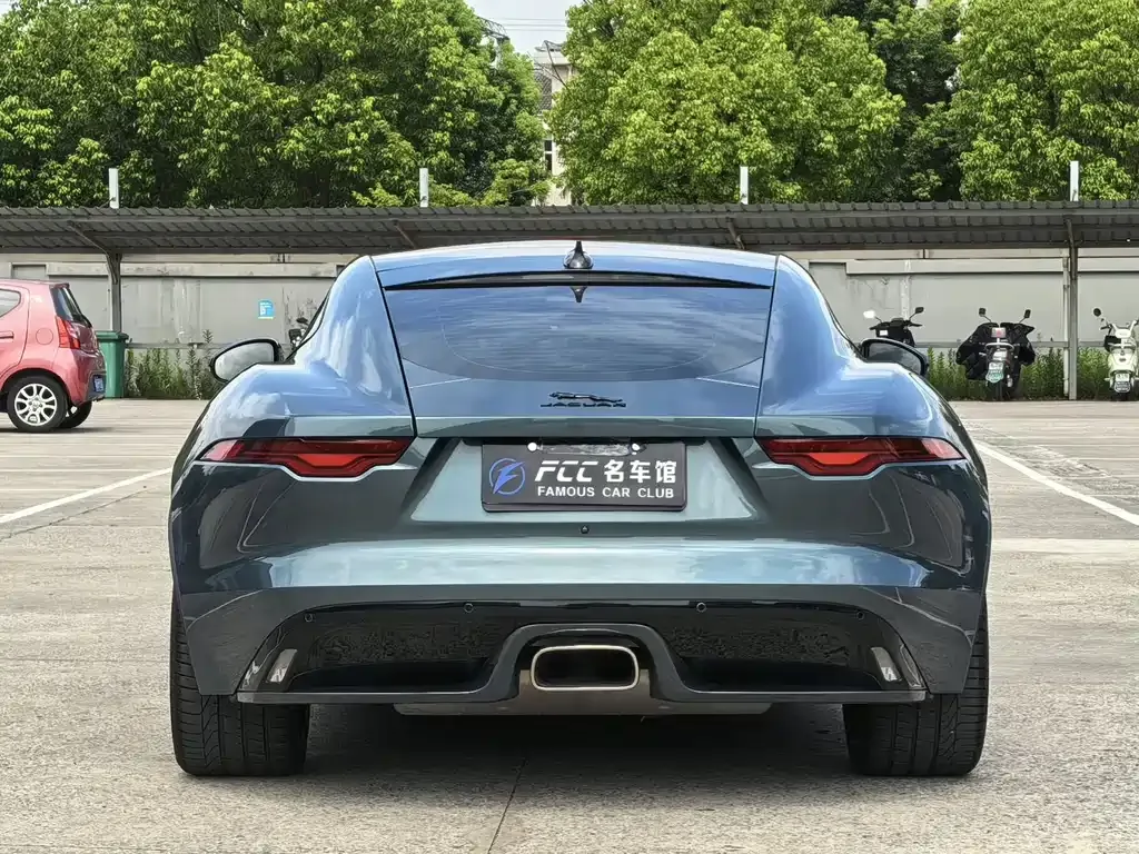 Jaguar F-TYPE — фото 9