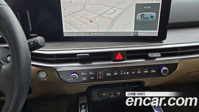 Kia Sorento — фото 4