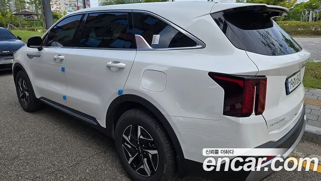 Kia Sorento — фото 7