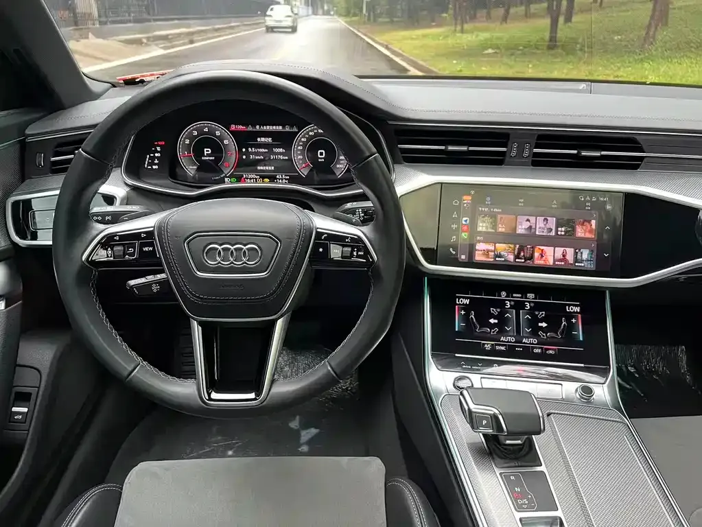 Audi A6L — фото 2