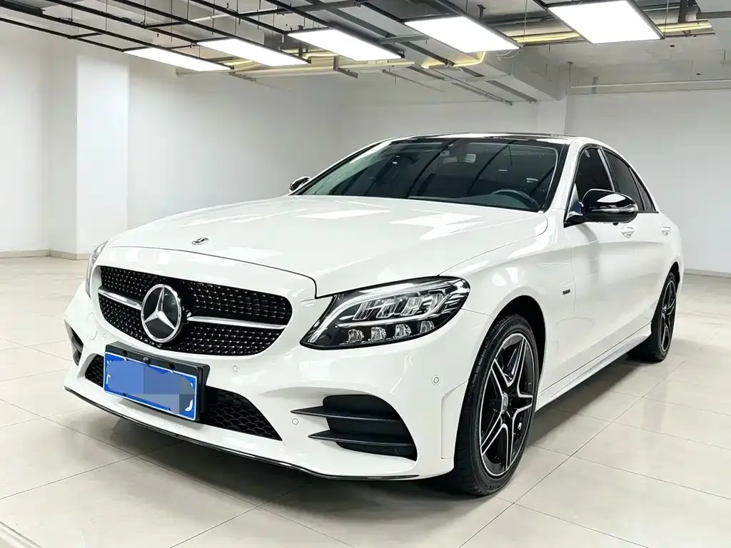 Mercedes-Benz C-Class — фото 1