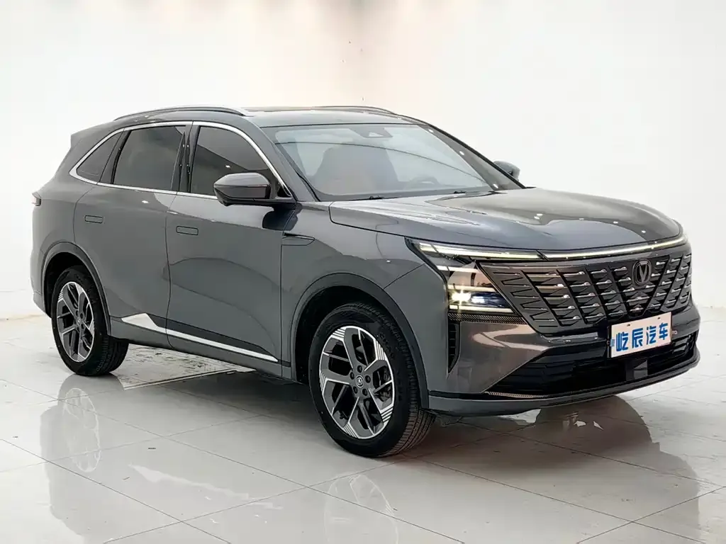 Changan CS75 PLUS — фото 3