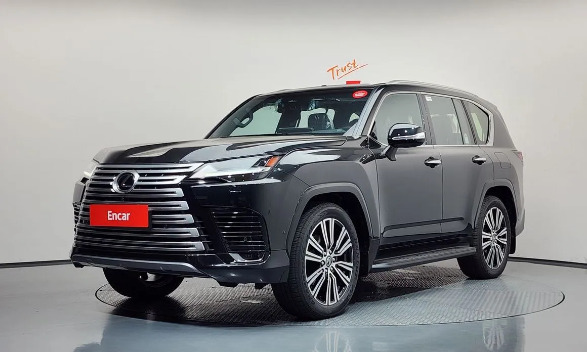Lexus LX — фото 1