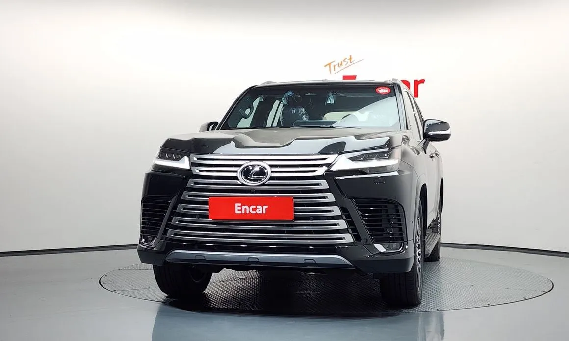 Lexus LX — фото 2