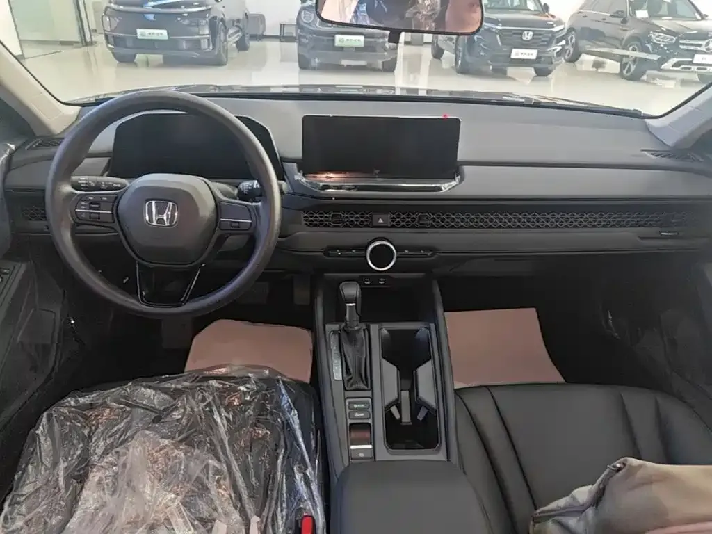 Honda Accord — фото 7