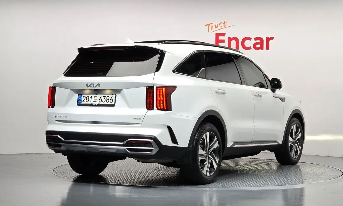 Kia Sorento — фото 4