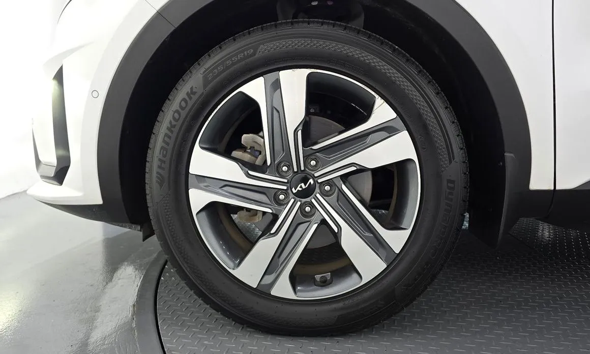 Kia Sorento — фото 10