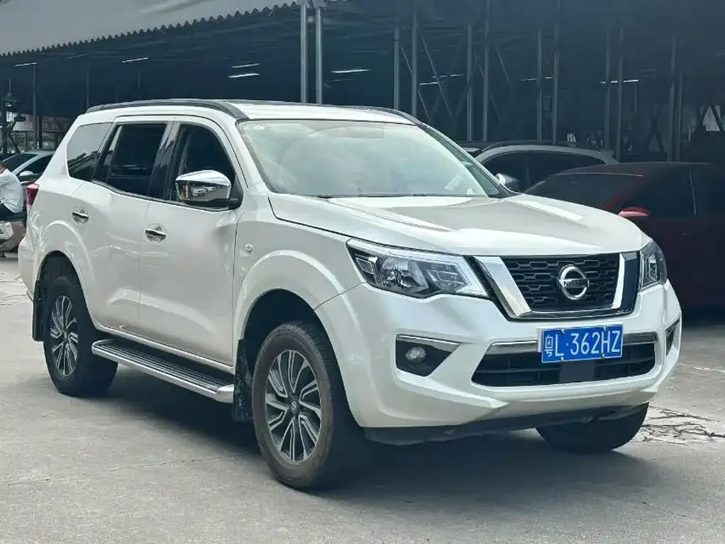 Nissan Terra — фото 4