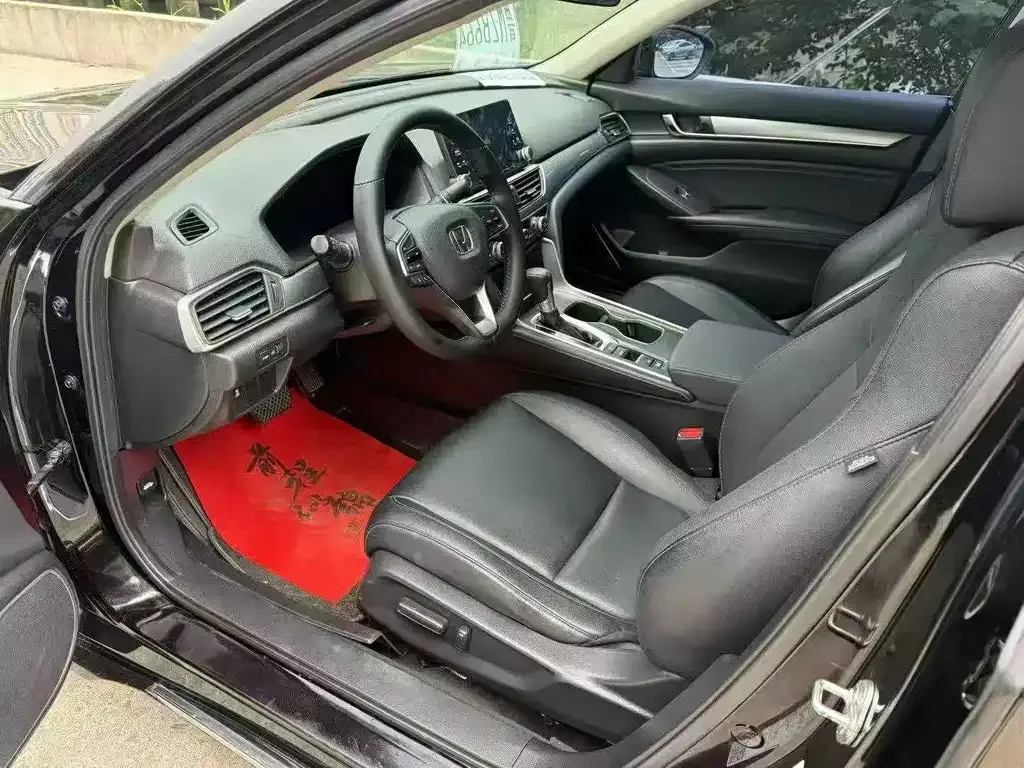 Honda Accord — фото 5