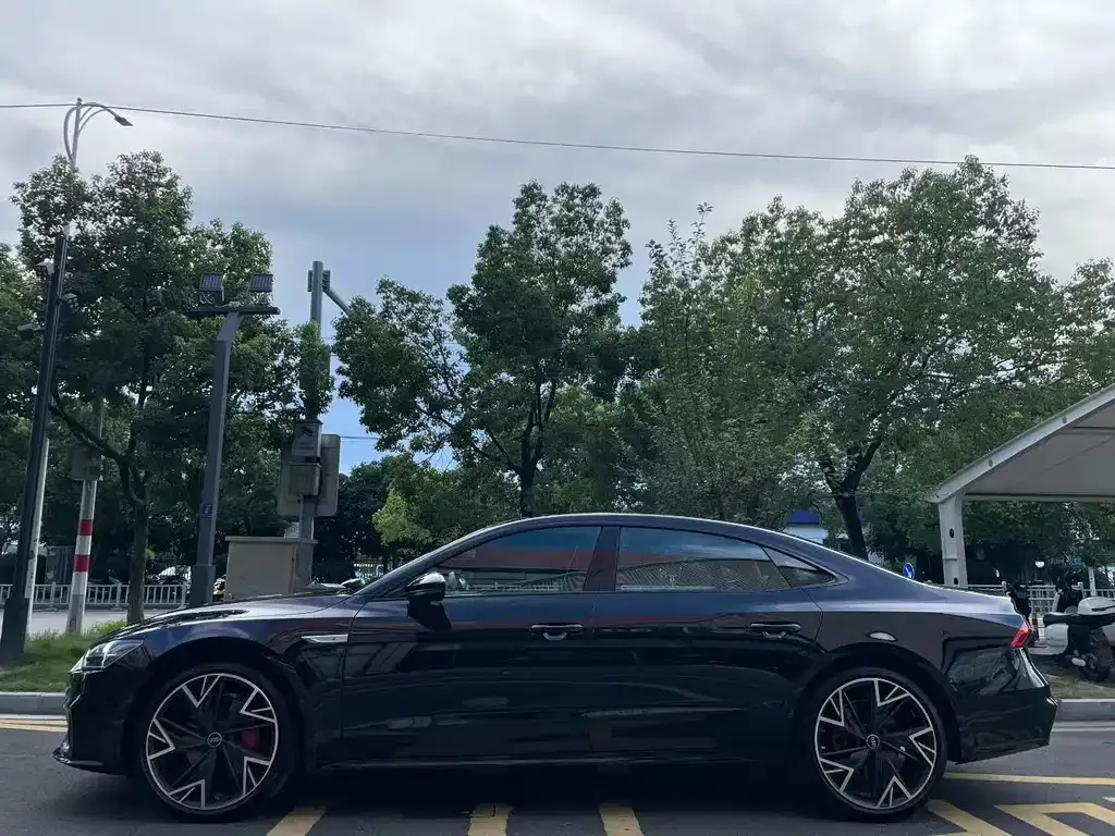 Audi A7L — фото 4