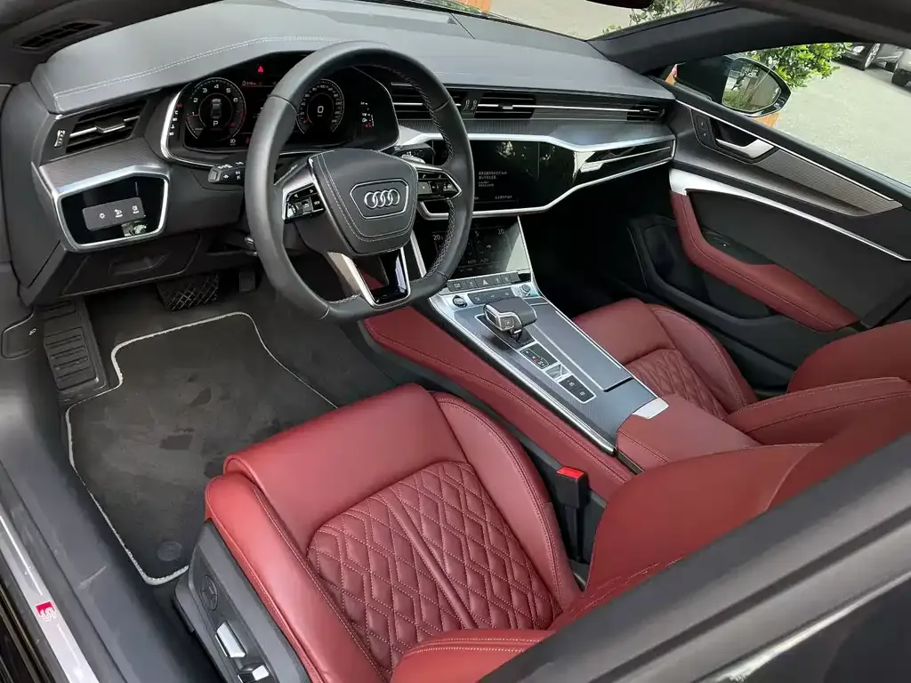 Audi A7L — фото 5