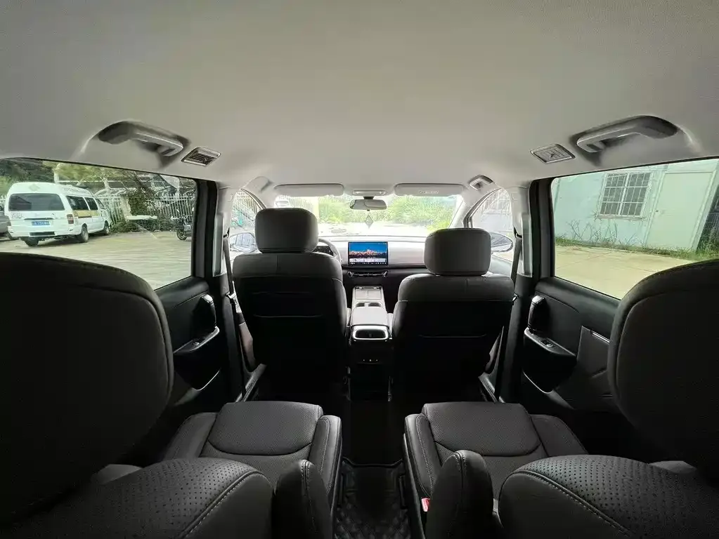 Wuling Xingguang 730 New Energy — фото 3