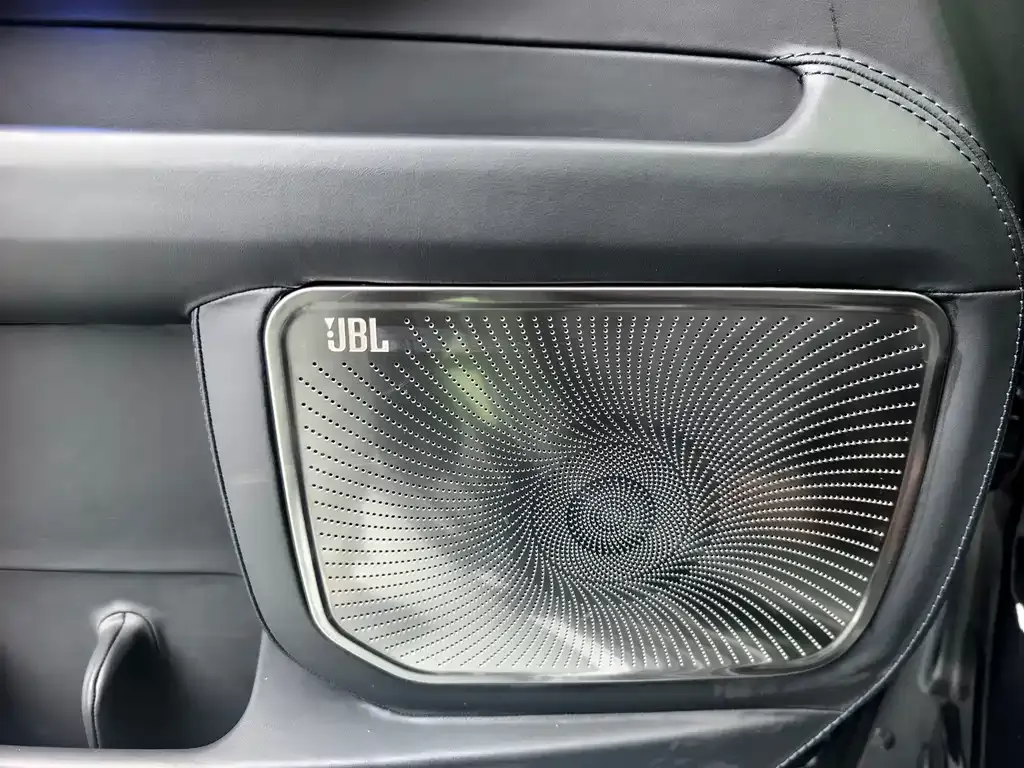 Toyota Sienna — фото 9