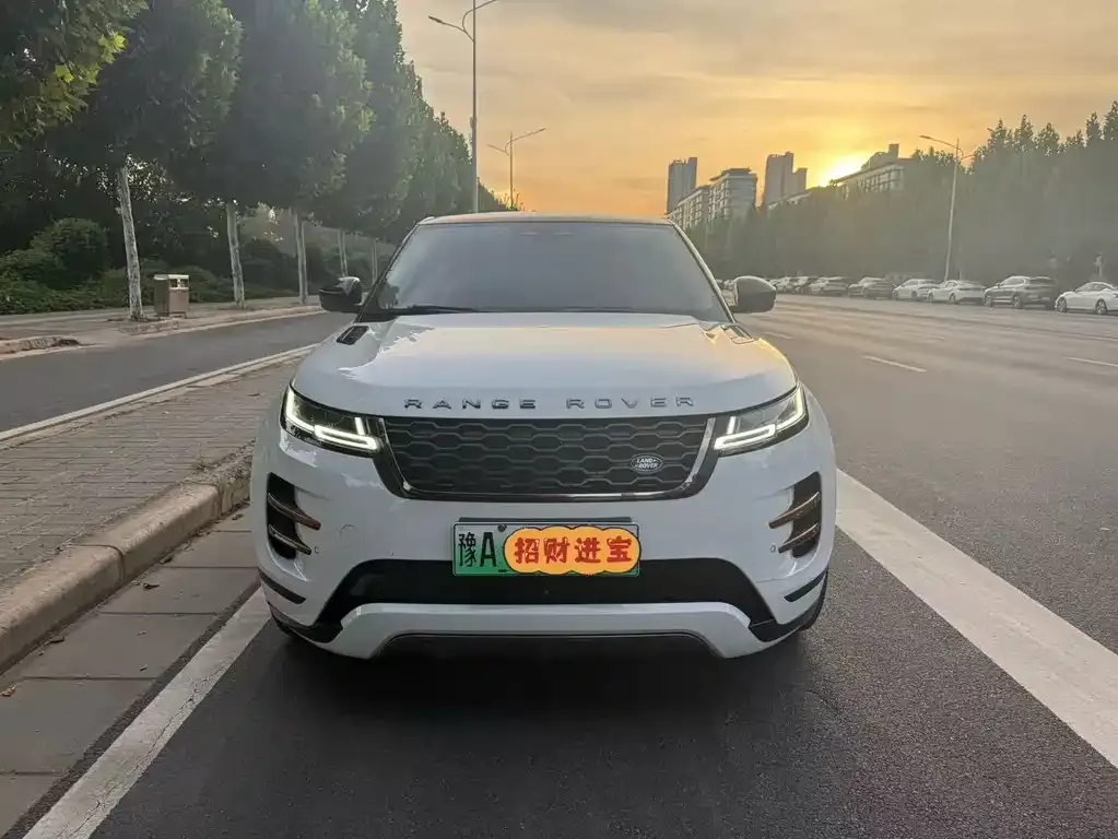 Land Rover Evoque PHEV — фото 1