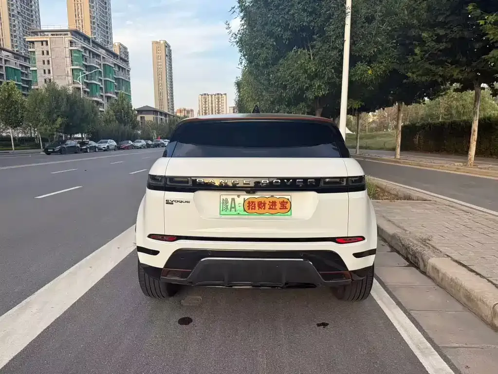 Land Rover Evoque PHEV — фото 2