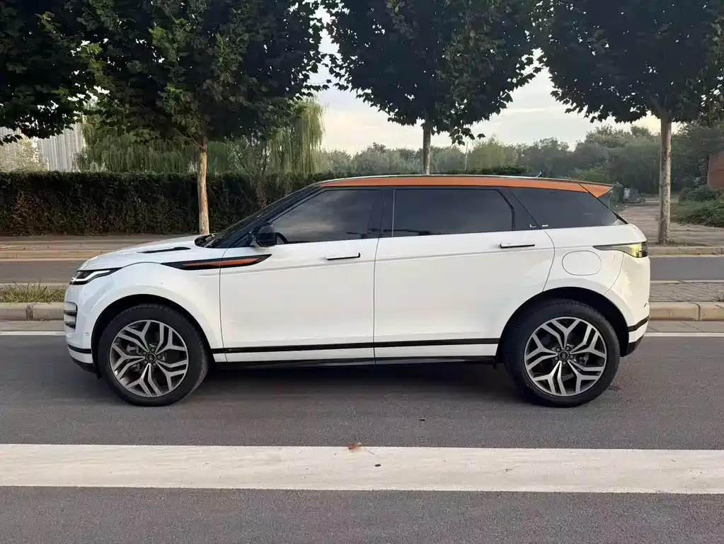 Land Rover Evoque PHEV — фото 3