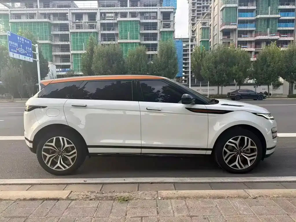 Land Rover Evoque PHEV — фото 6