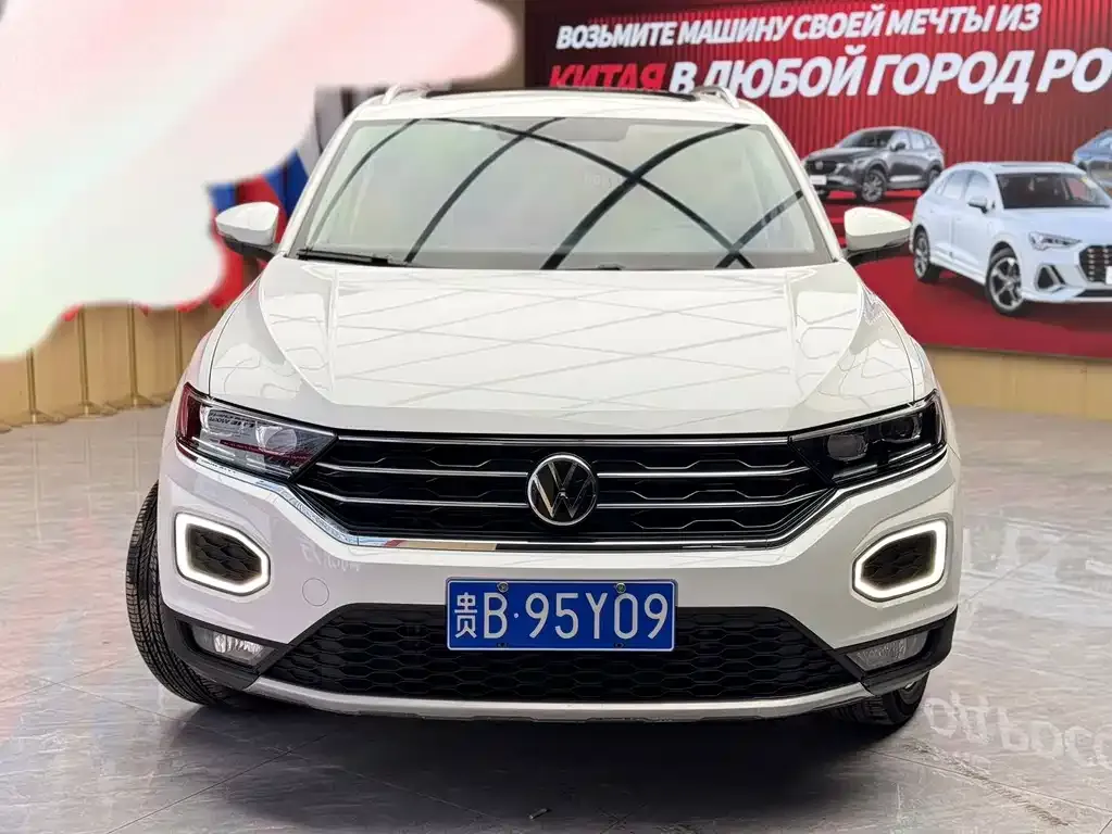 Volkswagen T-Roc — фото 10
