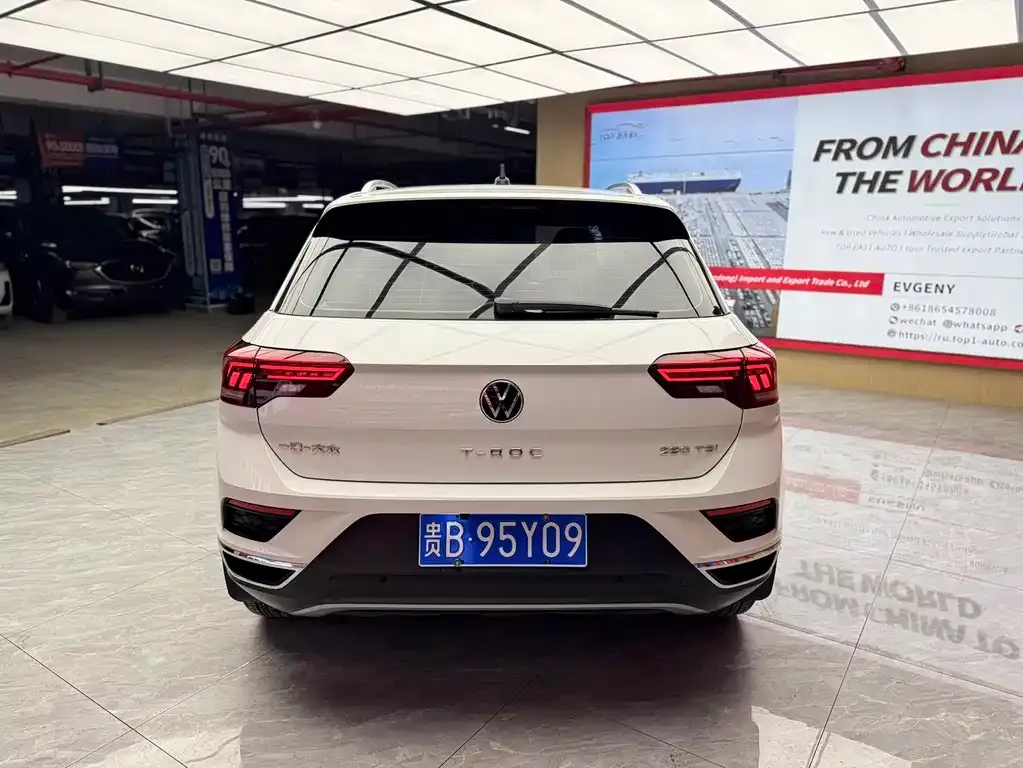 Volkswagen T-Roc — фото 6