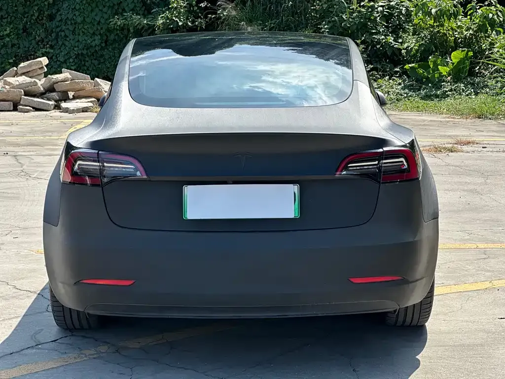 Tesla Model 3 — фото 5