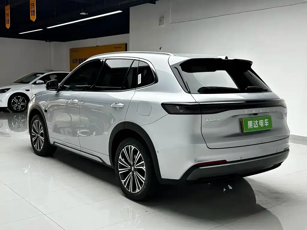 Geely Galaxy Xingjian 7 — фото 6