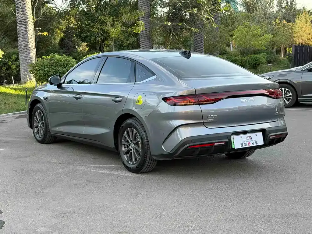 BYD Qin L — фото 9